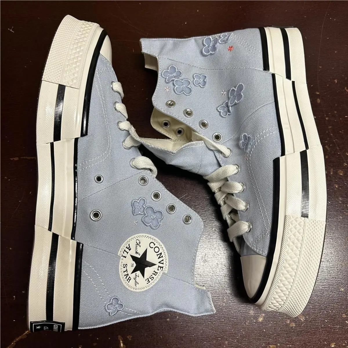 Converse shoes - Blue 3