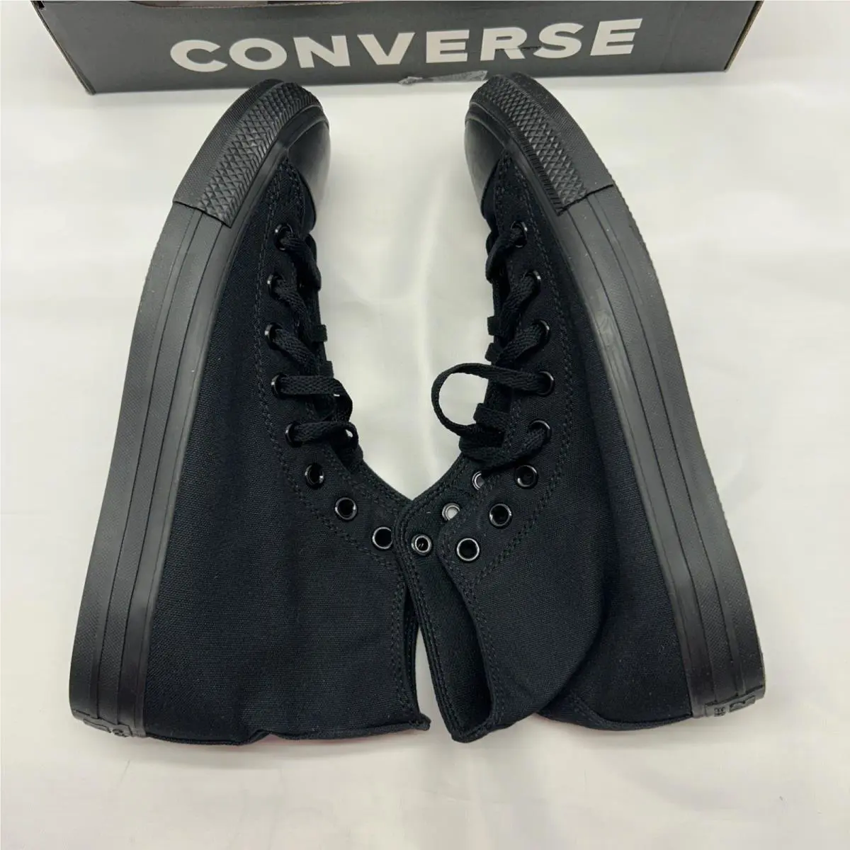 Converse shoes - Converse Chuck Taylor - Chuck Taylor - Black 2