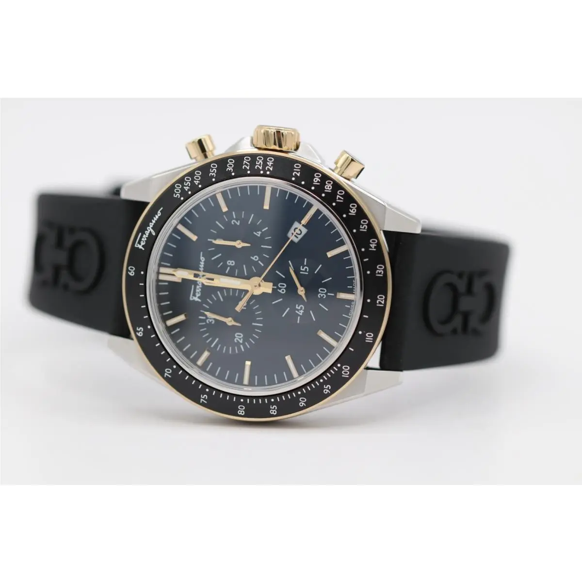 Salvatore Ferragamo Urban SFUR00422 Chronograph Men`s Watch