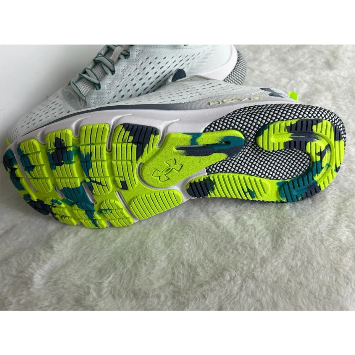 Under Armour shoes - Under Armour UA HOVR Turbulence - 3027028-100 - White 7