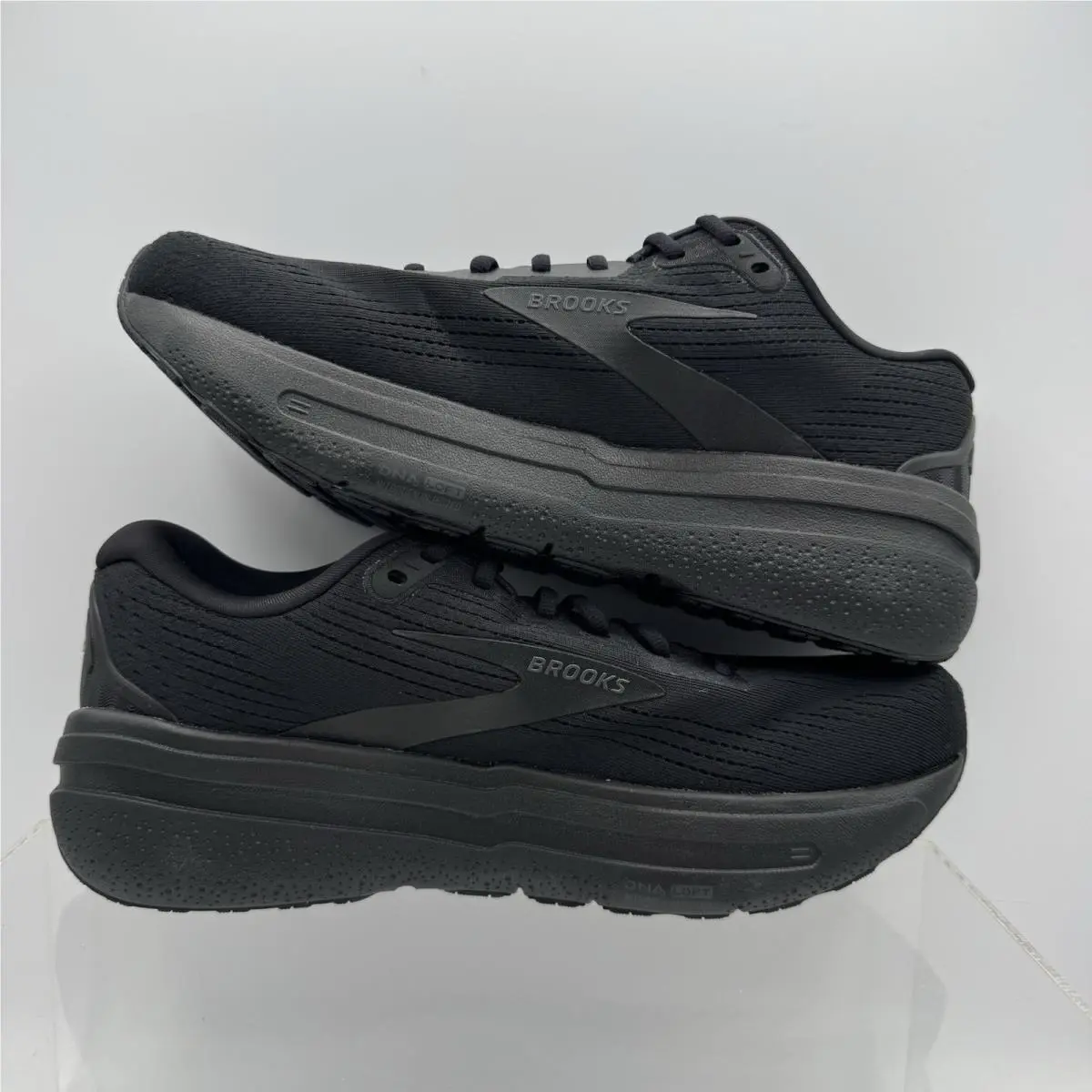 Brooks shoes - Ghost Max 2 - Ghost Max - 110431-1D-020 - Black 0