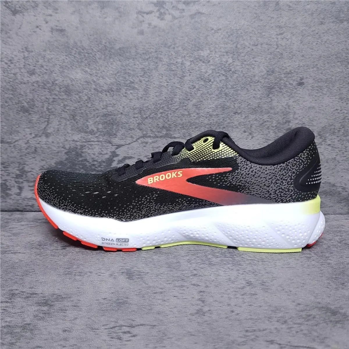 Brooks shoes - Brooks Ghost 16 - Ghost - 110430-1D-049 - Black 0