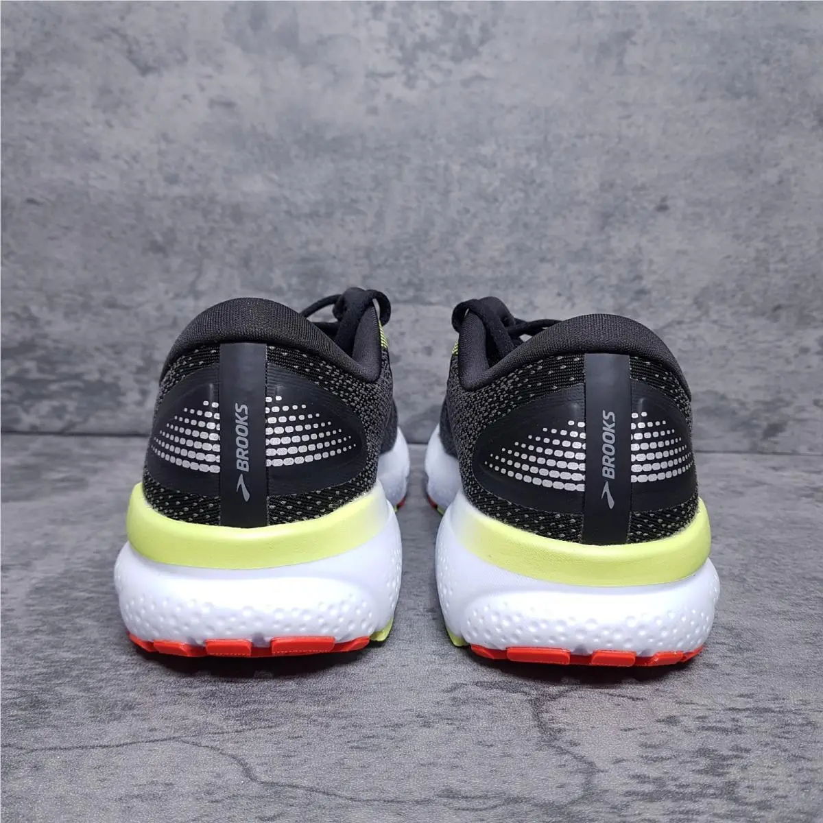 Brooks shoes - Brooks Ghost 16 - Ghost - 110430-1D-049 - Black 2