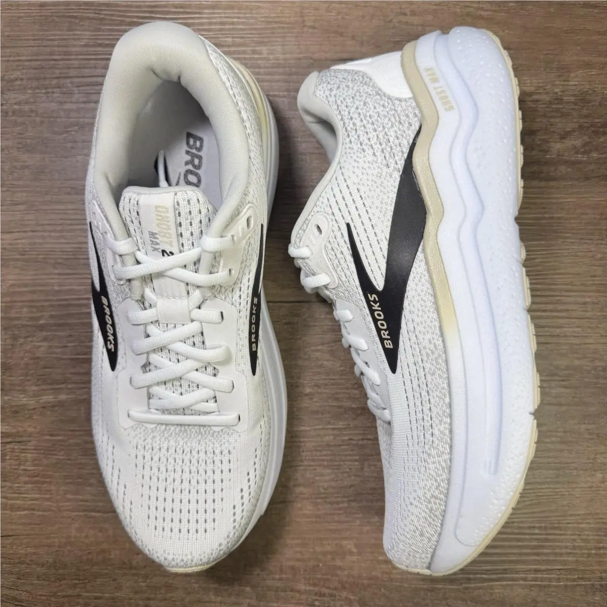 Brooks Ghost Max 2 ‘white/pelican’ Men’s Size 8 110431 1D 125 No Lid