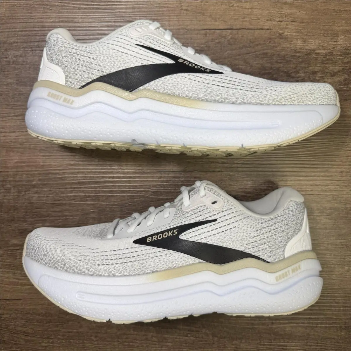 Brooks shoes - Brooks Ghost Max 2 - Ghost Max - 110431-1D-125 - White 2
