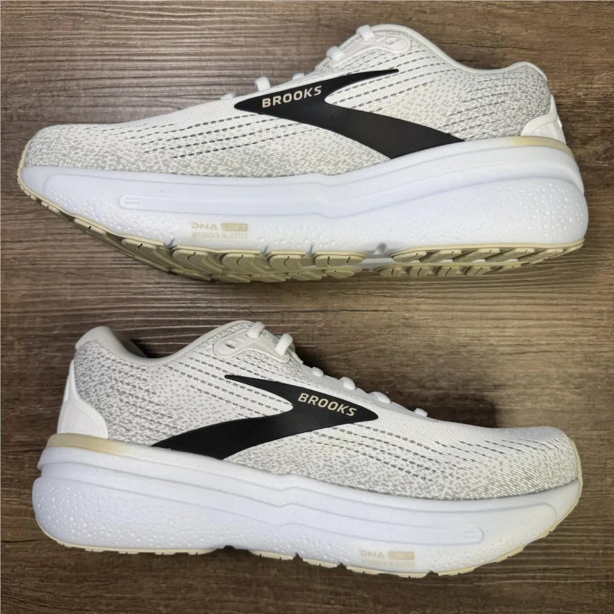 Brooks shoes - Brooks Ghost Max 2 - Ghost Max - 110431-1D-125 - White 3
