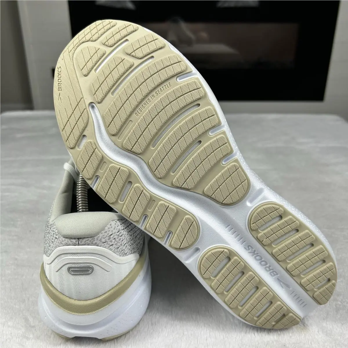 Brooks shoes - Brooks Ghost Max 2 - Ghost Max - 110431-1D-125 - Multicolor (UPC: 0195394548136) 10