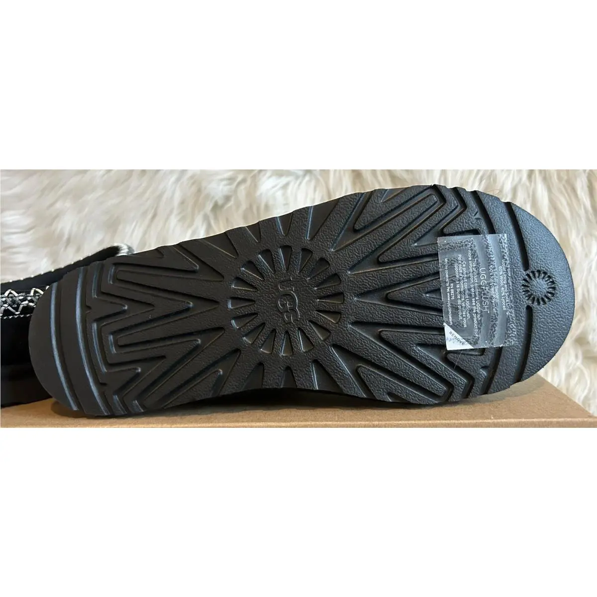 UGG shoes - UGG Tesman - Tesman - 5950-BLK - Black (UPC: 0737872990497) 2