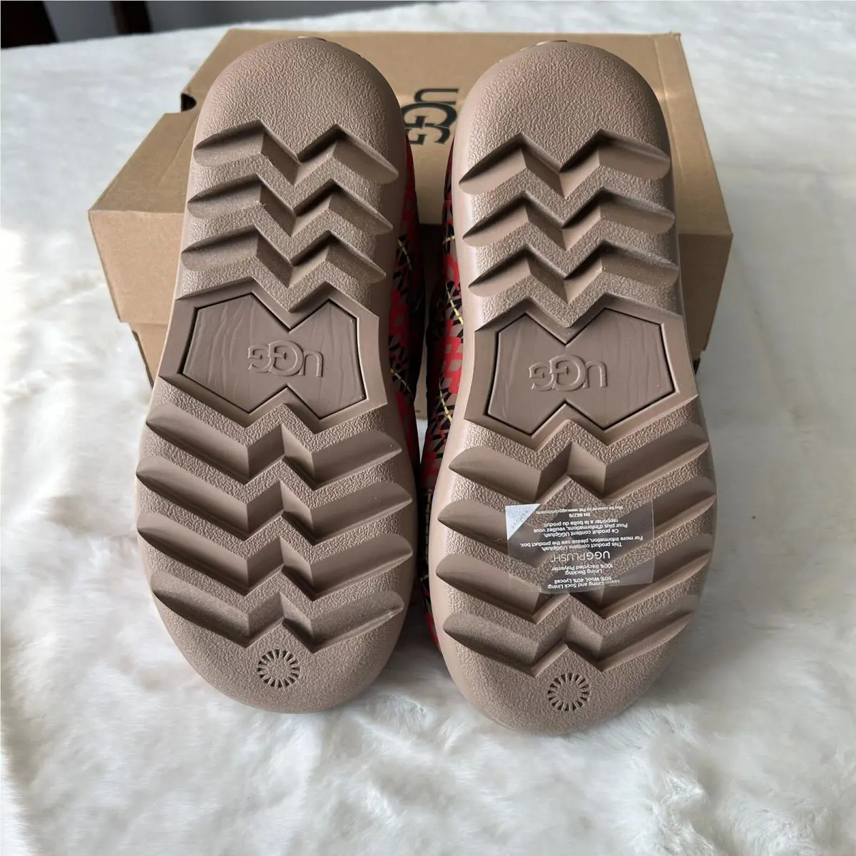 UGG shoes - UGG Maxi Heritage Braid Clog - Multicolor 5