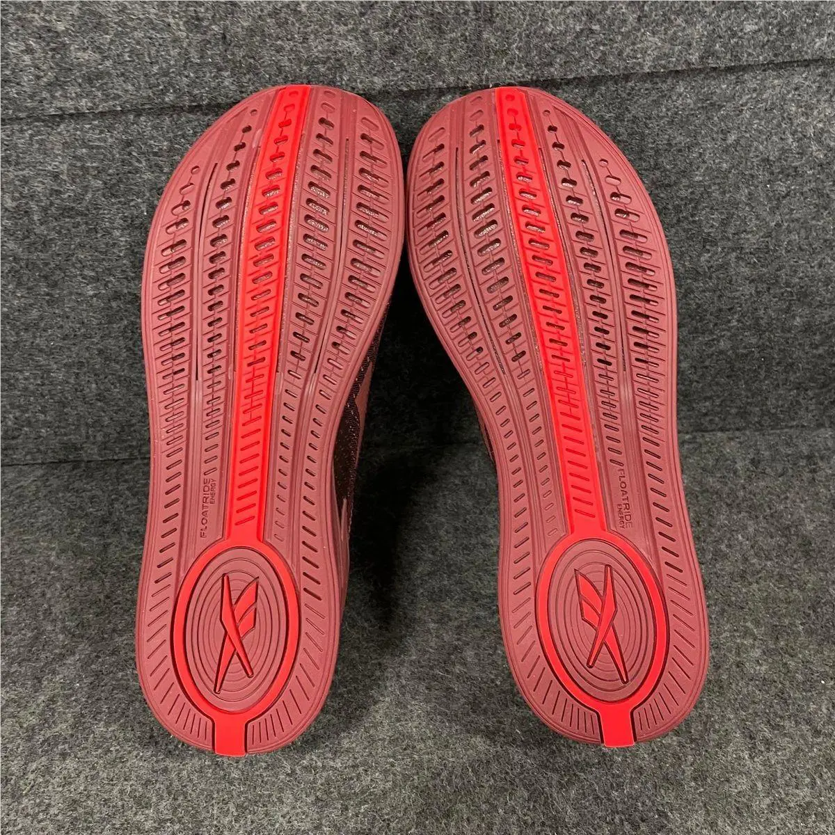 Reebok shoes - VS159447 - vs-159447 - Multicolor (UPC: 196469439113) 4