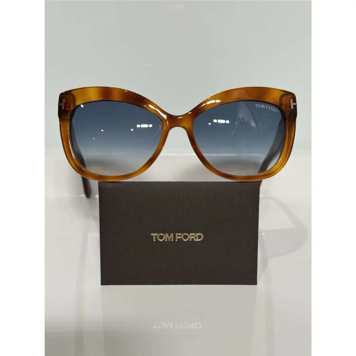 Tom Ford Alistair TF524 53W Blonde Tortoise Round Cateye Acetate Sunglasses