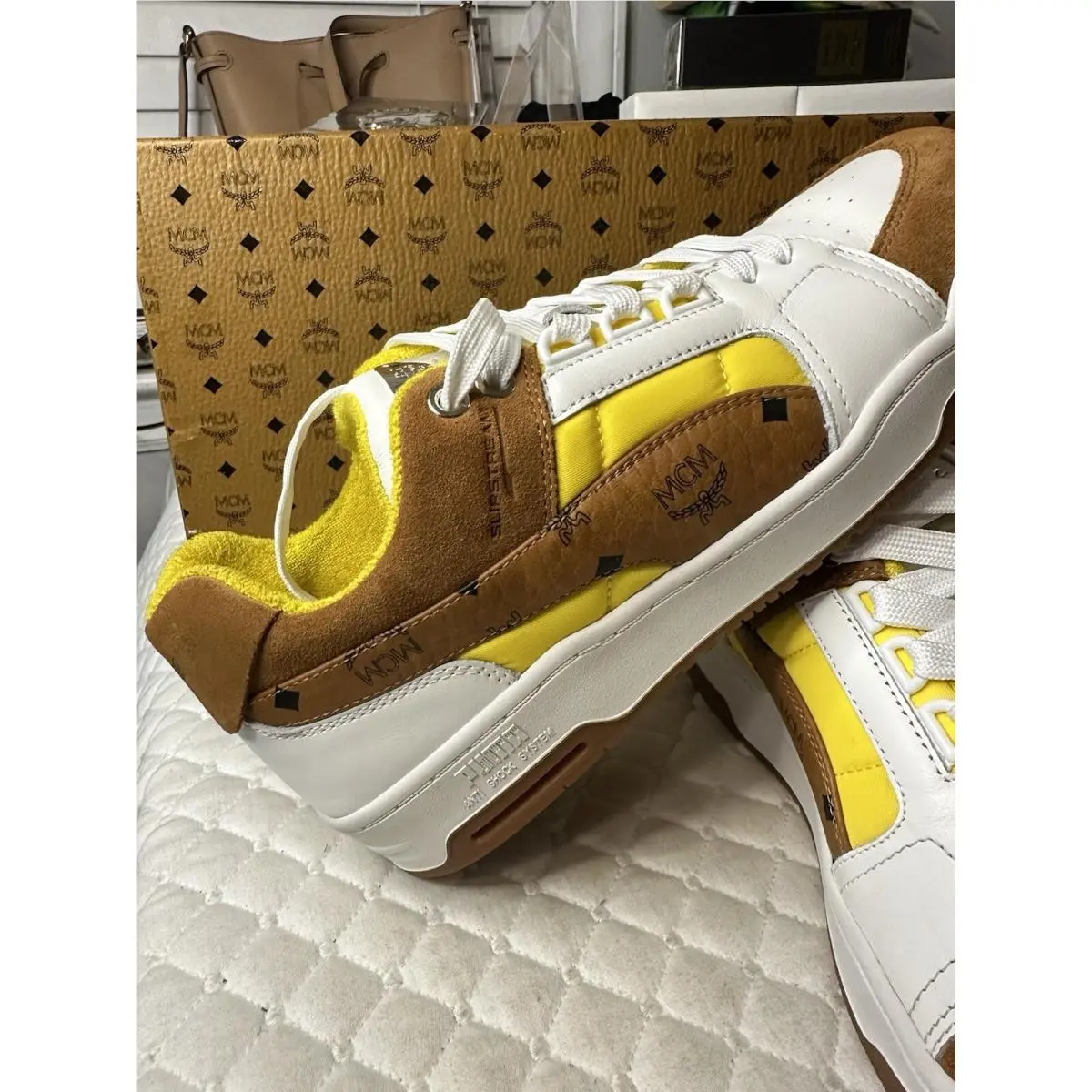 Puma shoes - PUMA Slipstream - Slipstream - 38766501 - Brown, White, Yellow (UPC: 195101356238) 2