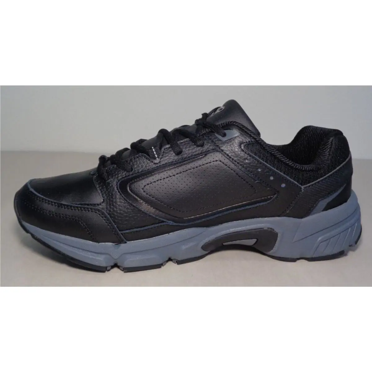 Fila shoes - Black/Castlerock/Metallic Silver (UPC: 691115633100) 8
