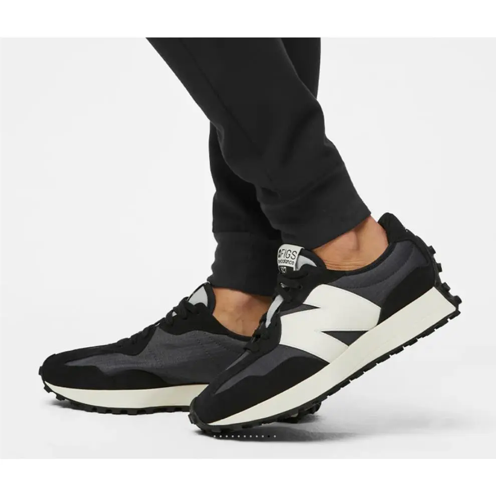 New Balance shoes - New Balance 327 - Black/White 9