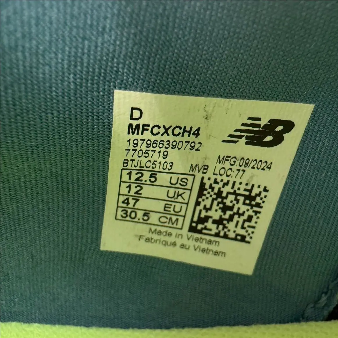 New Balance shoes - New Balance FuelCell Rebel v4 - MFCXCH4 - Blue, Manufacturer: Heron Blue with Chrome Blue and Black 0
