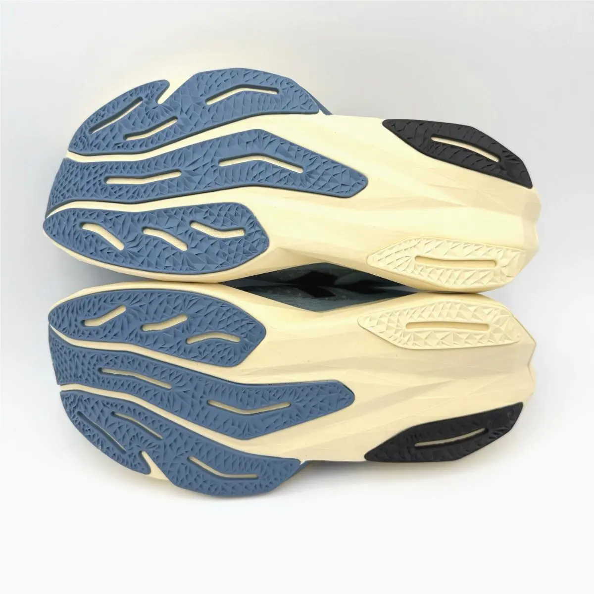 New Balance shoes - New Balance FuelCell Rebel v4 - MFCXCH4 - Blue 5