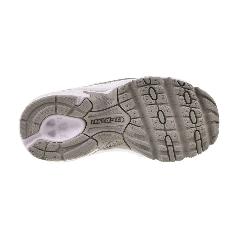New Balance shoes - White/Silver 4