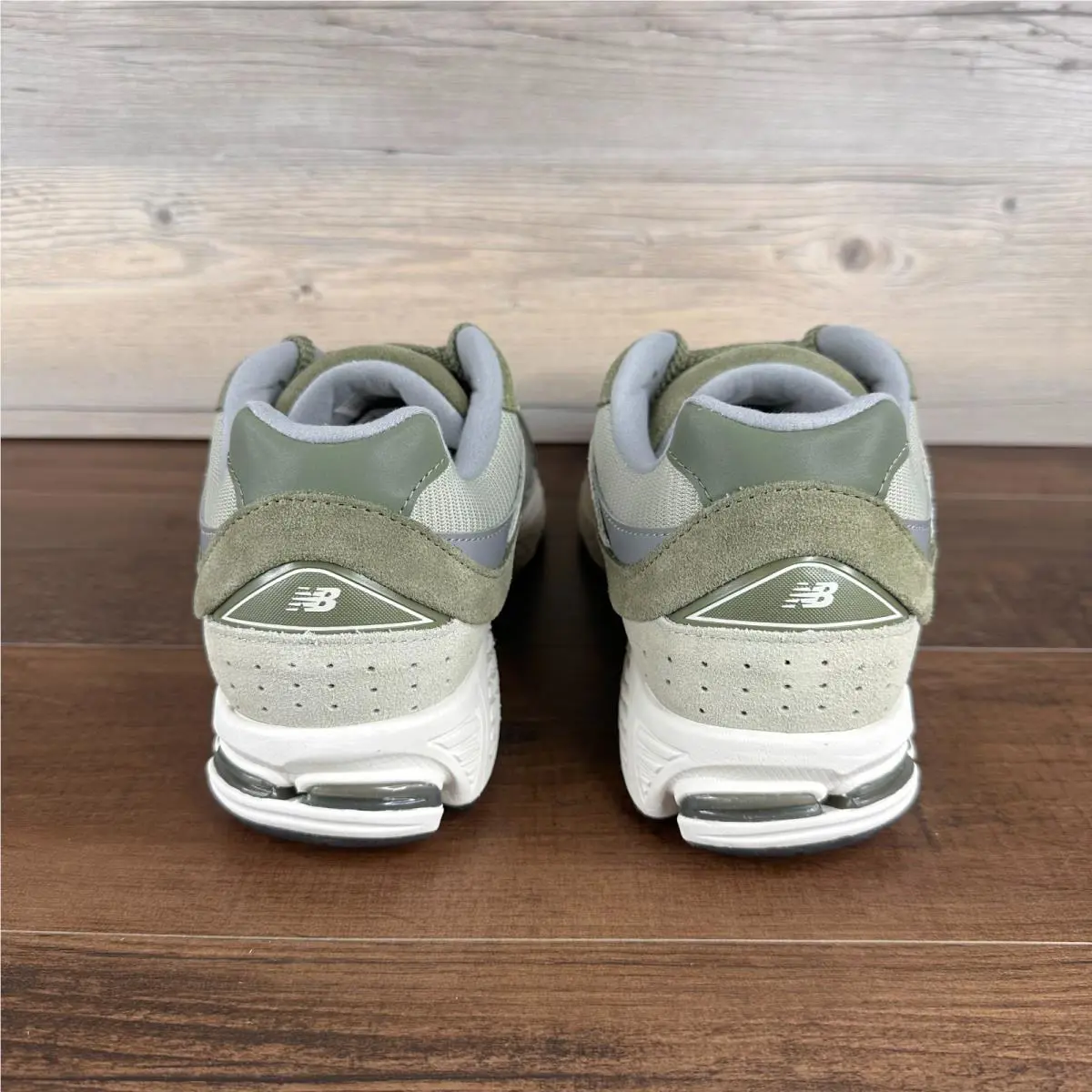 New Balance shoes - New Balance 2002 R - U2002RCA - Green 3