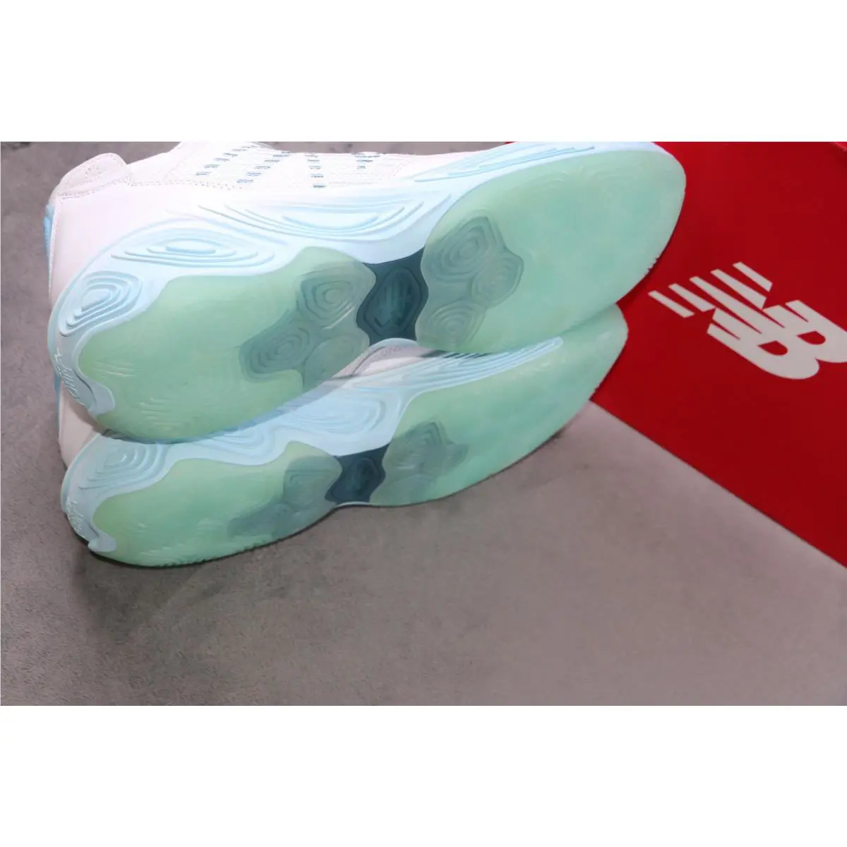 New Balance shoes - New Balance Fresh Foam Roav - BBFRSHW2 - White 5