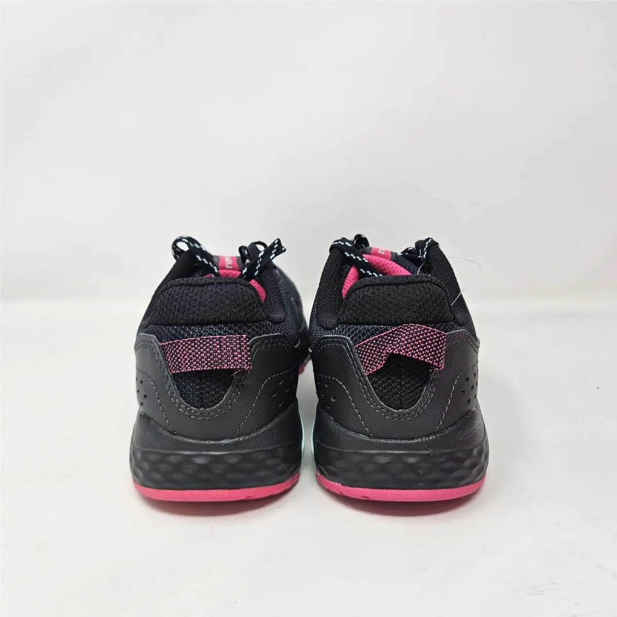 New Balance shoes - New Balance 410 V8 - WT410LC8 - Black (UPC: 196941220024) 3