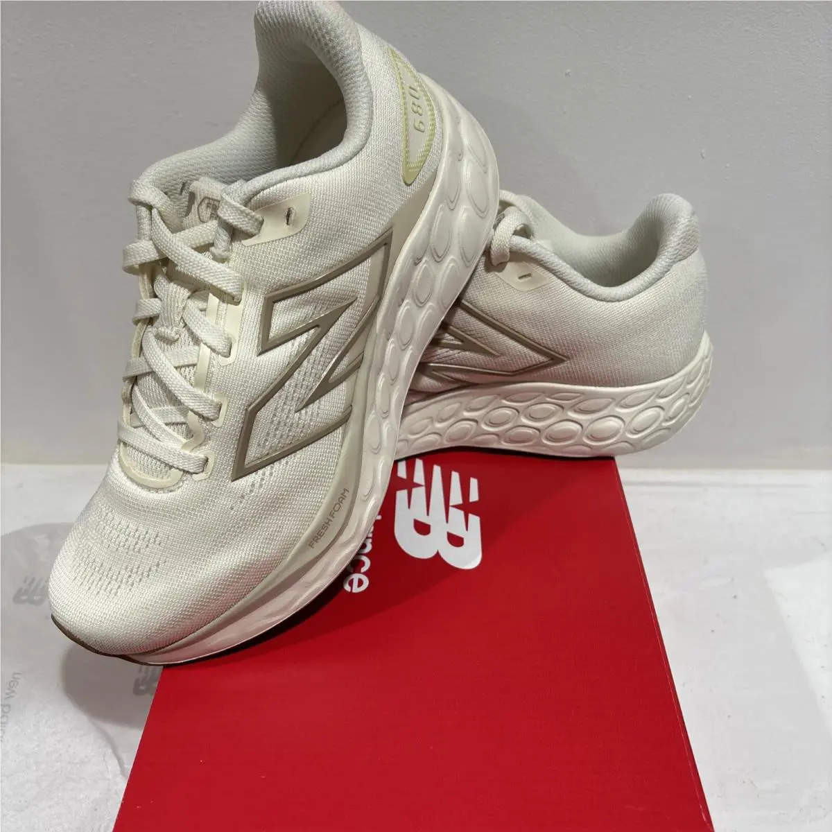 New Balance shoes - New Balance 680 - Beige 7