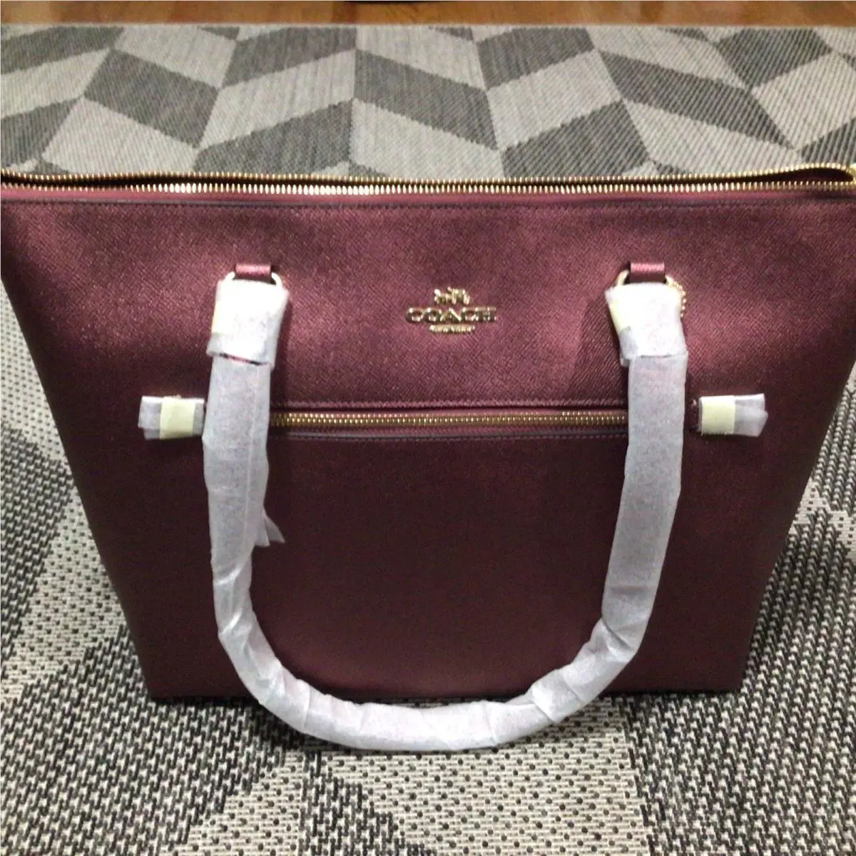 Coach H1966-F87684 Large Wine Metallic Gallery Shoulder Strap Tote