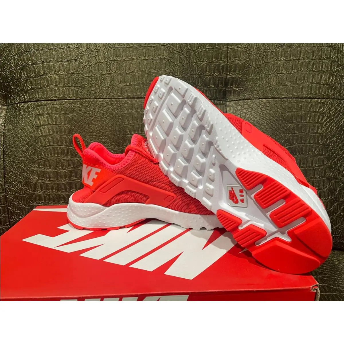Nike shoes - Ultra Bright Crimson 3