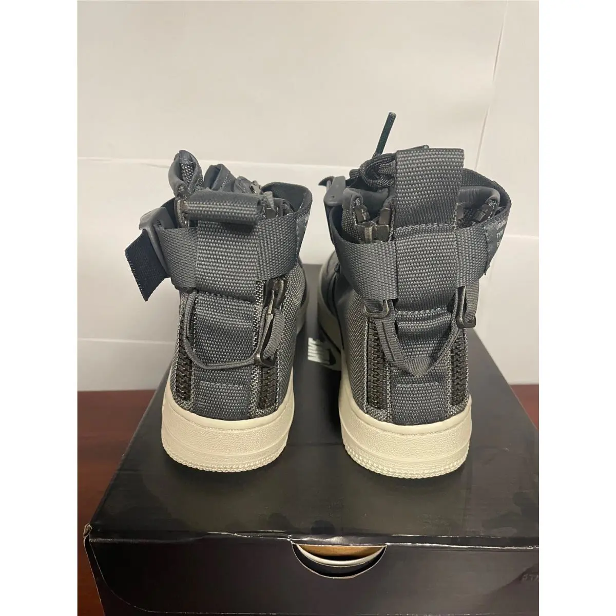 Nike shoes - Jordan 10 - DARK GREY LIGHT BONE 1
