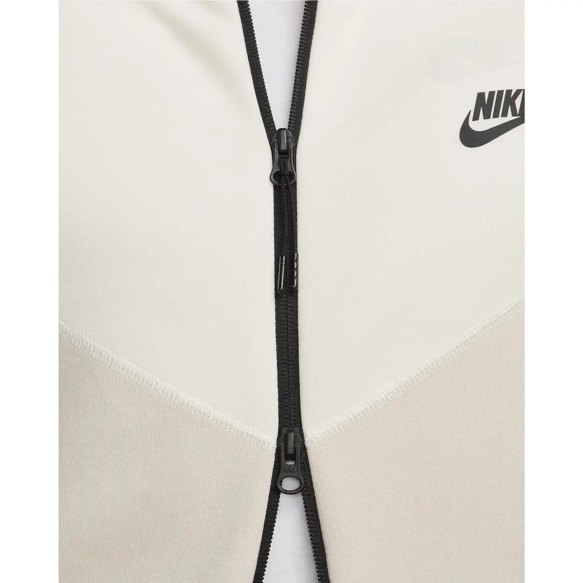 Nike clothing - Orewood Brown/Sail/Black 4