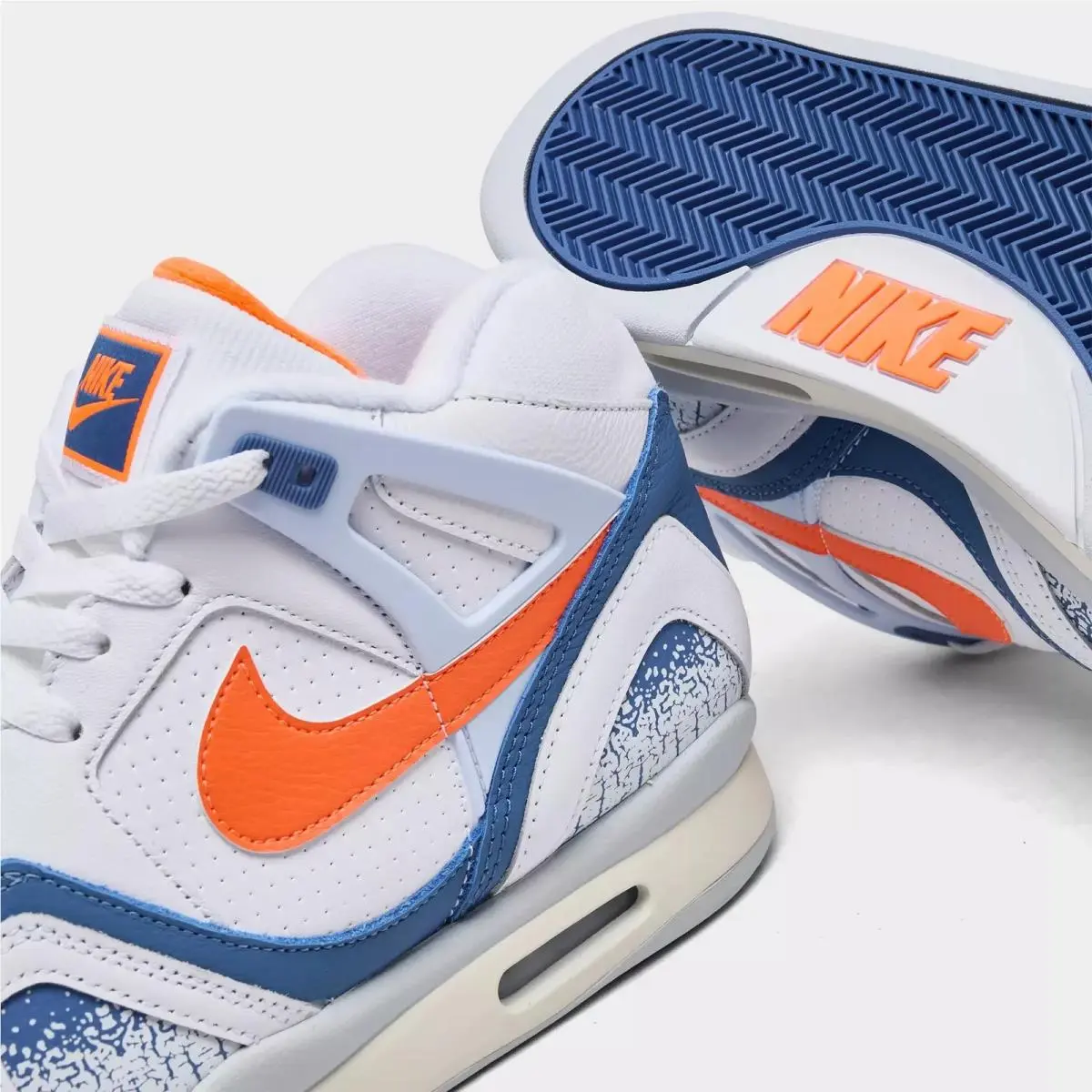Nike shoes - Nike Air Tech Challenge 2 - FZ9033-101 - White 0