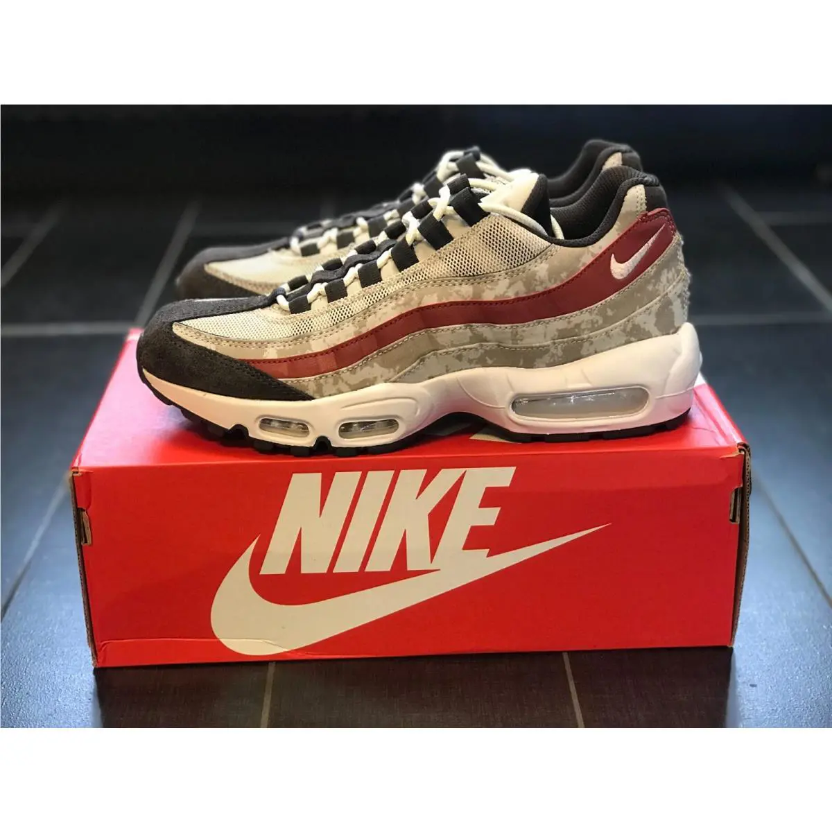 Nike shoes - DQ9016-001 - DQ9016-001 - Light Bone / Red 2