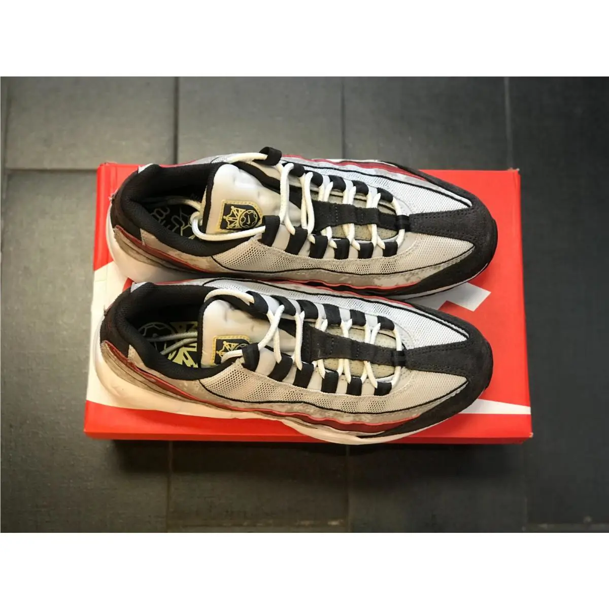 Nike shoes - DQ9016-001 - DQ9016-001 - Light Bone / Red 5