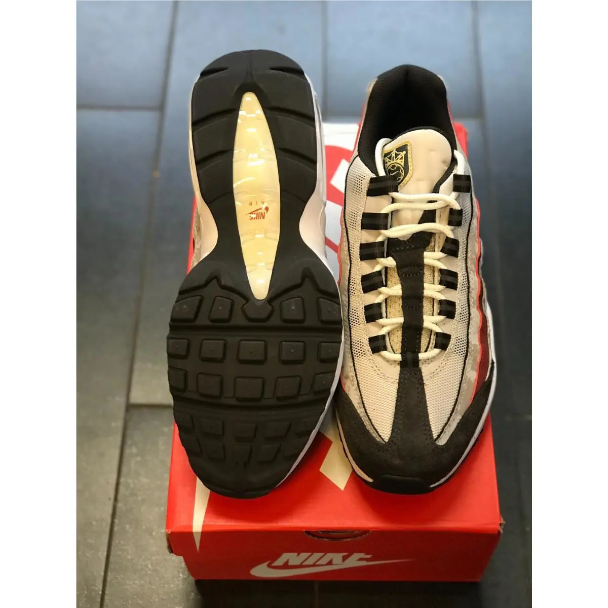 Nike shoes - DQ9016-001 - DQ9016-001 - Light Bone / Red 16