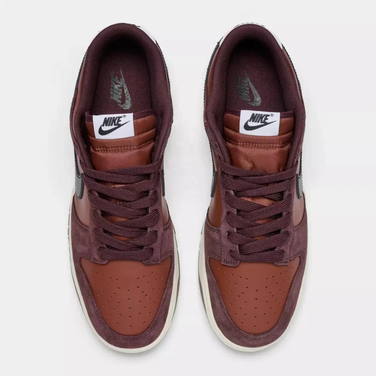 Nike shoes - Nike Dunks - Dunks - IB6399-600 - Brown 3