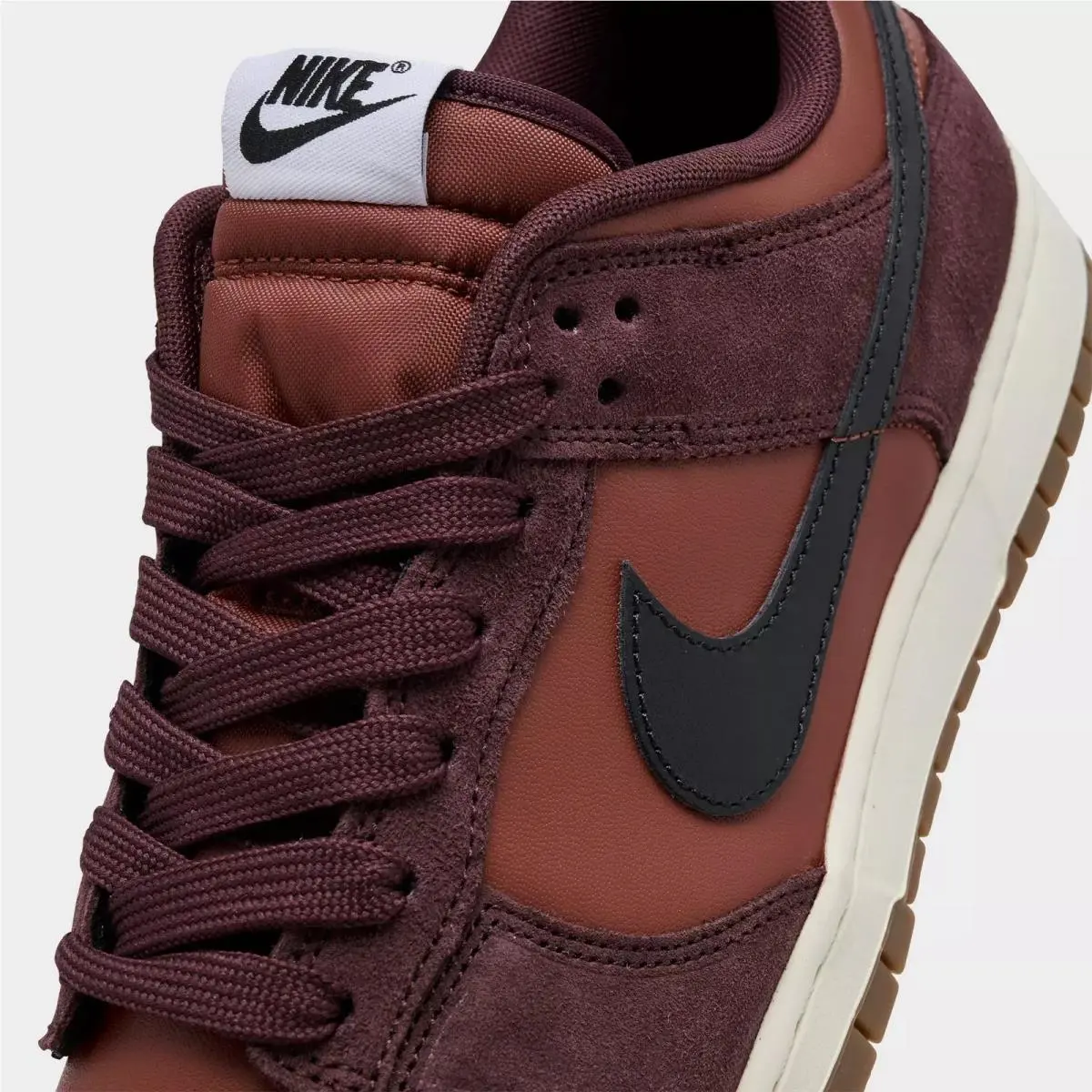 Nike shoes - Nike Dunks - Dunks - IB6399-600 - Brown 1