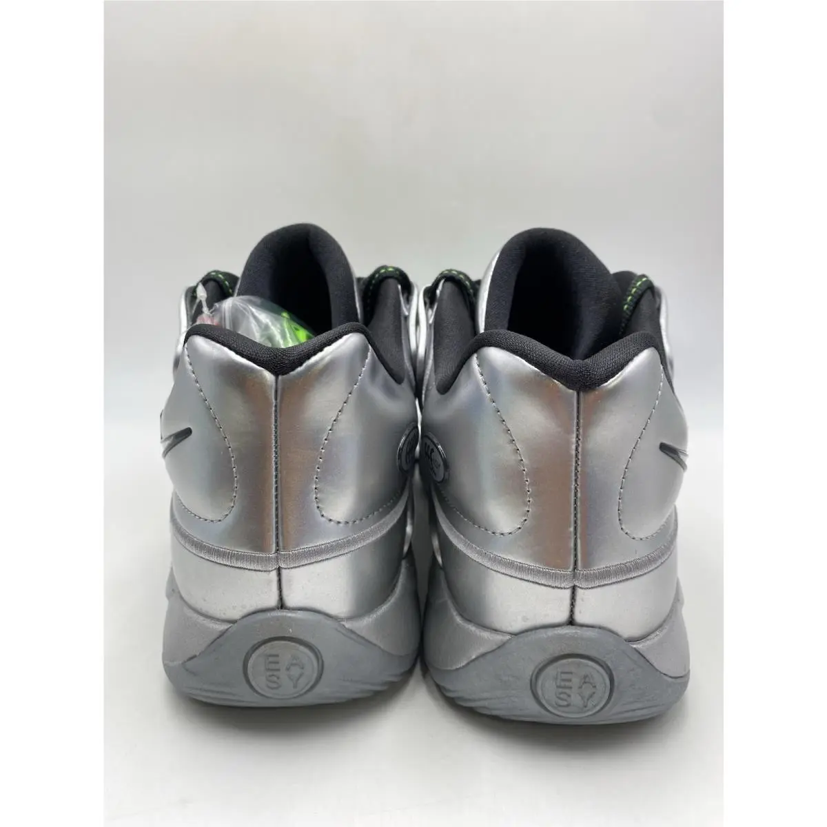 Nike shoes - KD18 - IF2519 001 - Metallic Silver/DK Smoke Grey (UPC: 198480885221) 4
