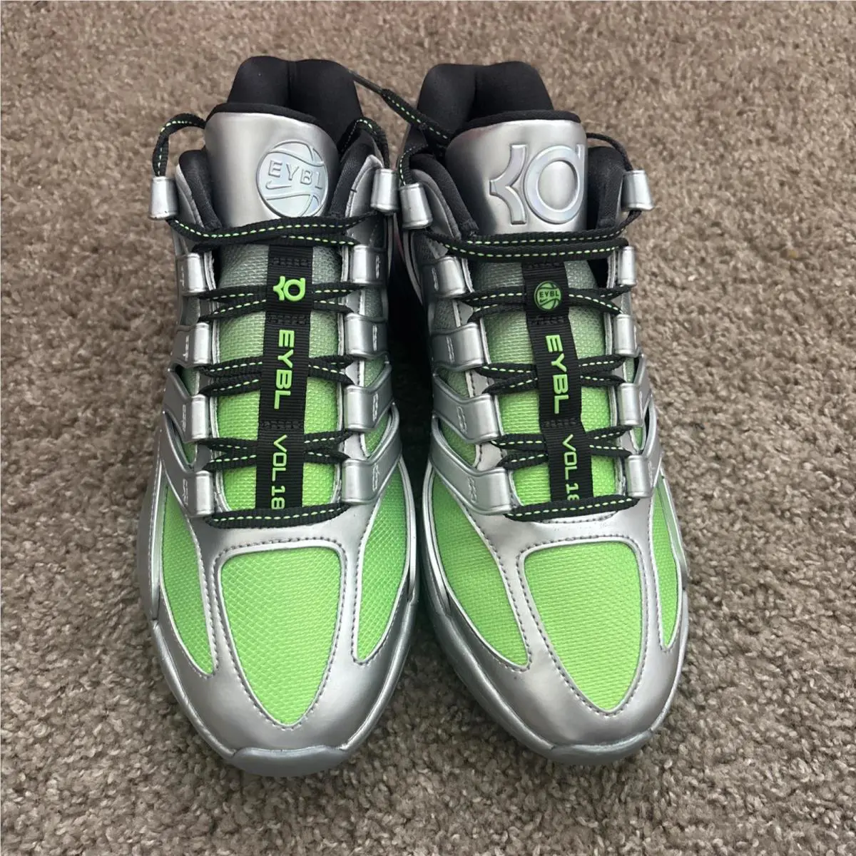 Nike shoes - Nike KD 18 - IF2519-001 - Silver 2