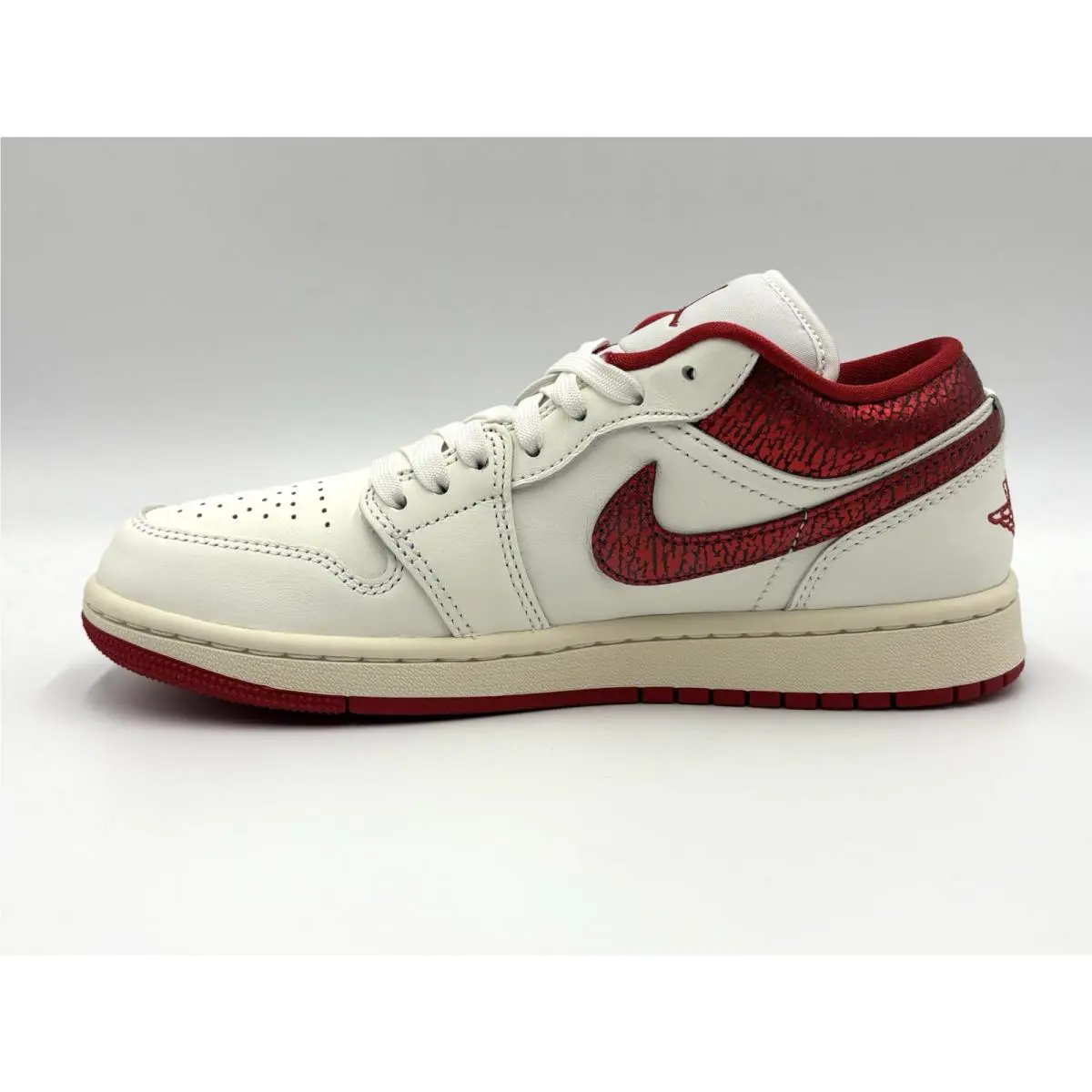 Nike shoes - Air Jordan 1 Low - Air Low - HJ9338-106 - Red 2