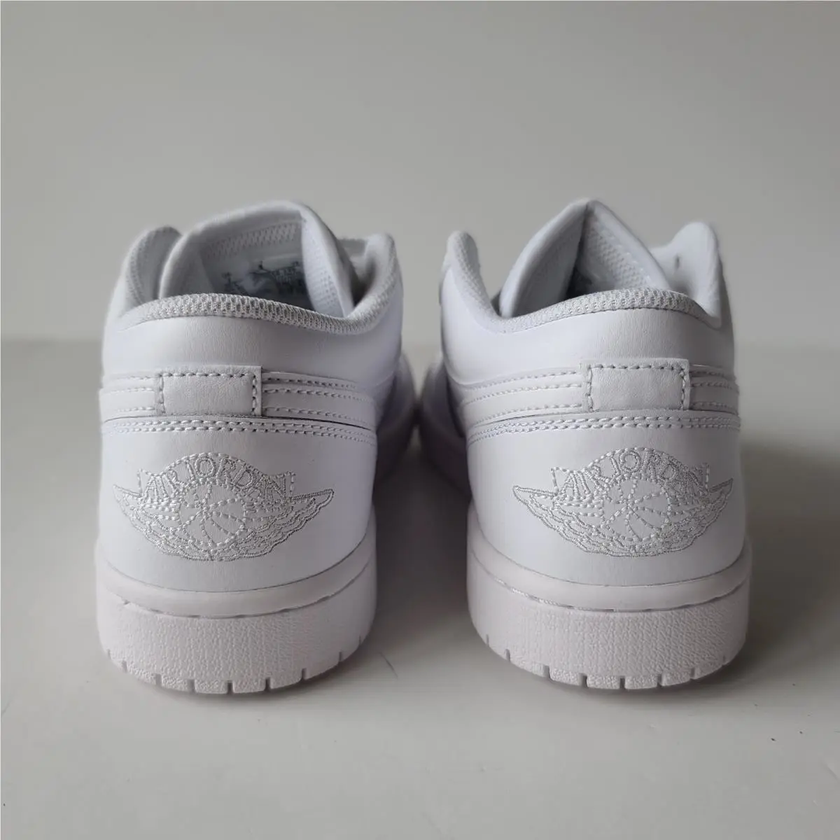 Nike shoes - Jordan 1 Low - Low - 553558 136 - White 2