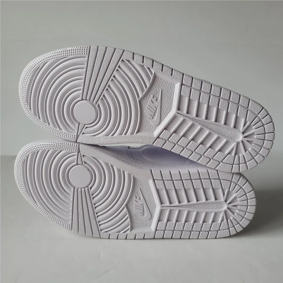 Nike shoes - Jordan 1 Low - Low - 553558 136 - White 3