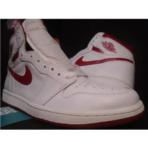 Air Jordan 1 Retro I High OG White Metallic Red Chicago Bred 555088-103 11 by Nike