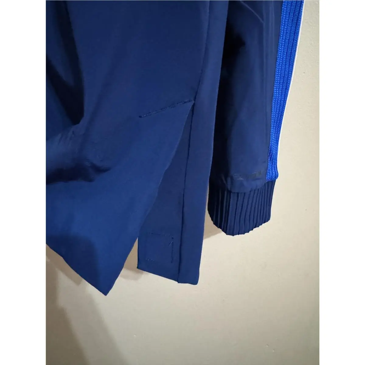 Nike clothing - Blue (UPC: 197594025080) 5