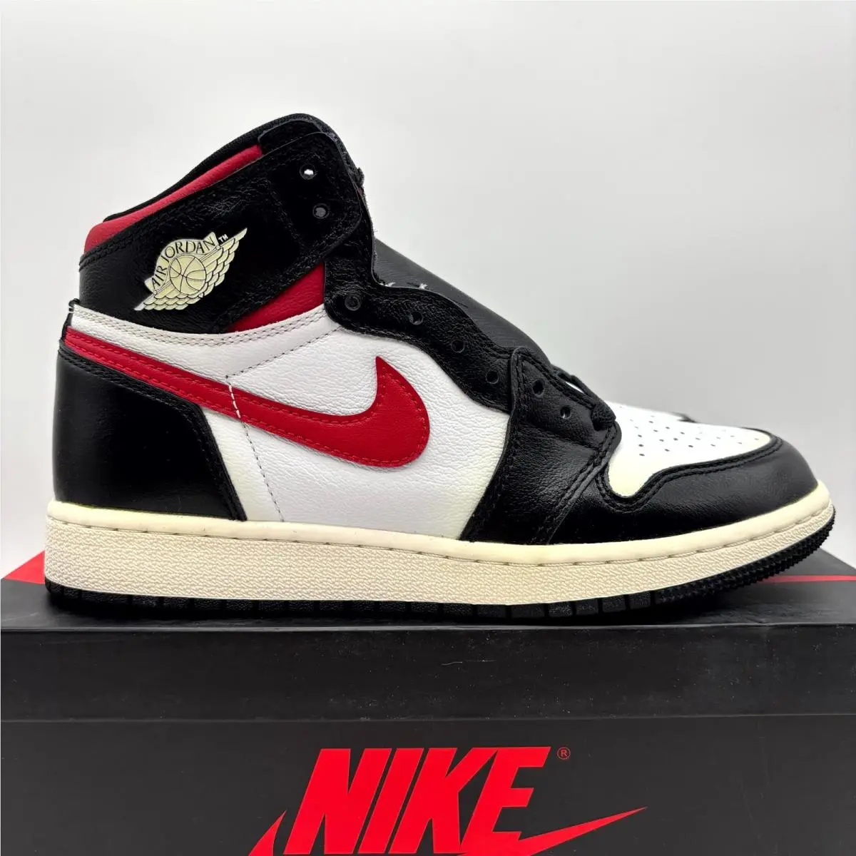 Nike Air Jordan 1 Retro High Black Gym Red Athletic Shoes 4.5 Youth 575441-061