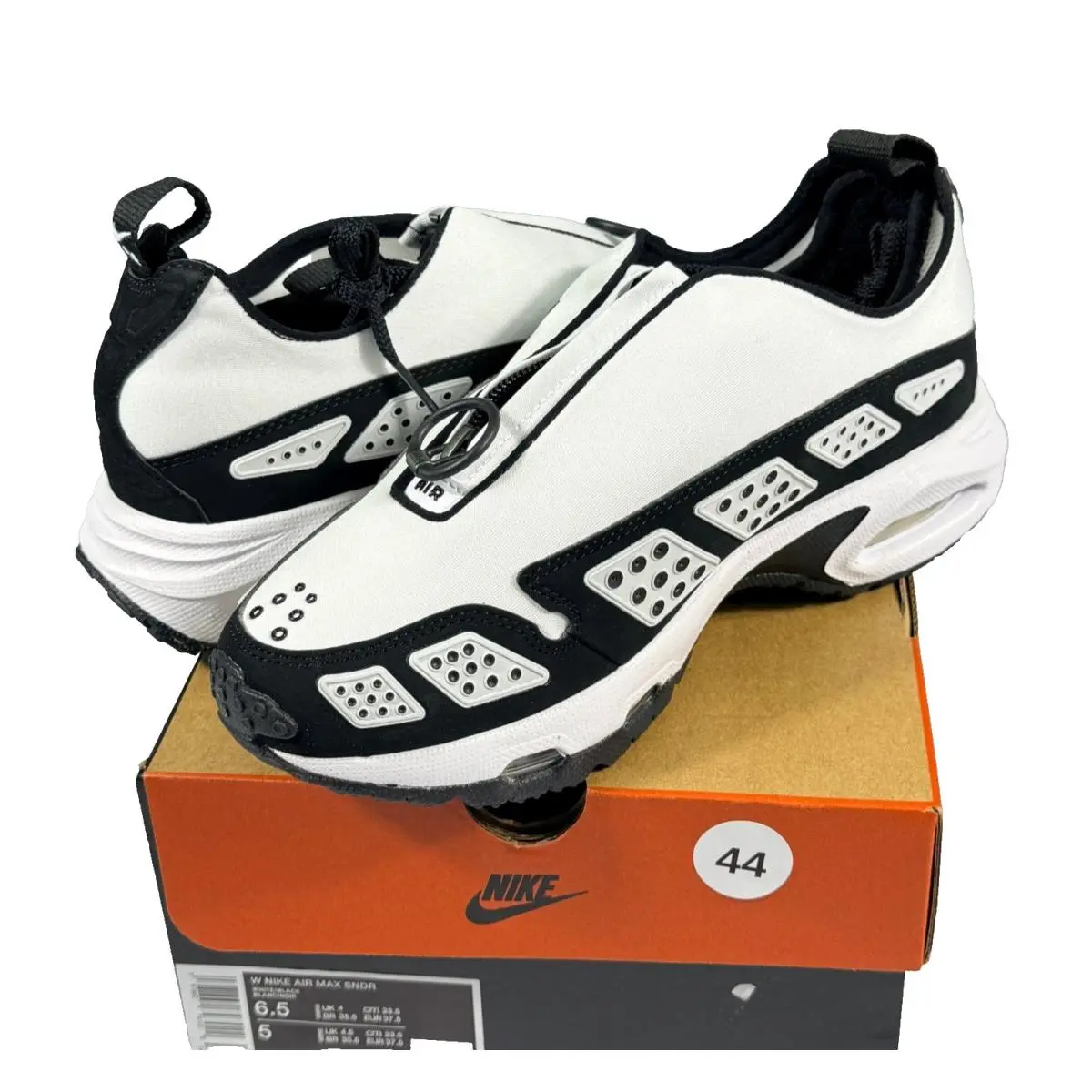 Nike shoes - Nike Air Max Sunder - Air Max Sunder - FZ2068-100 - White 4