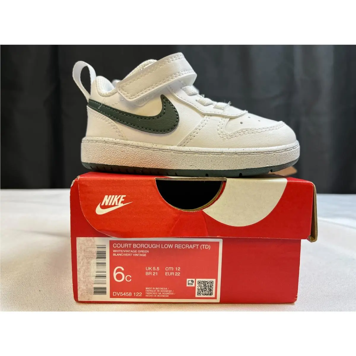 Nike Unisex Kids Court Borough Low Recraft DV5458-122 White Green Sneakers Sz 6