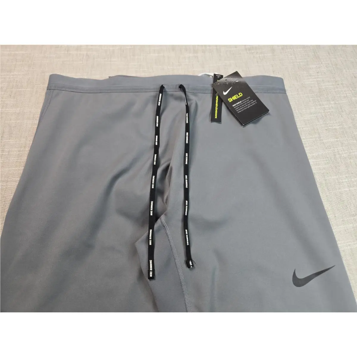 Nike clothing - NIKE Shield Running Tights Pants Reflective - CU6077-070 - Gray Black 4
