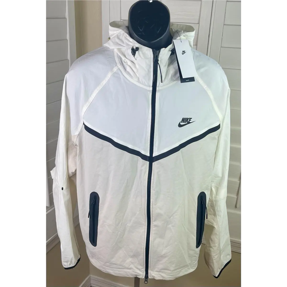 Nike Sportswear Tech Windrunner FZ Woven Jacket HM7151-104 - Men`s M