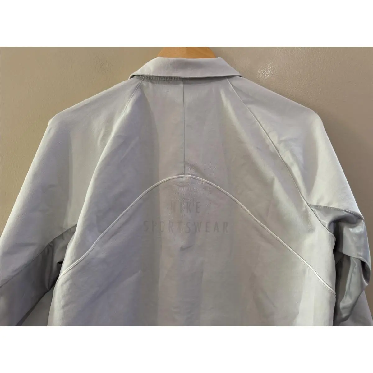 Nike clothing - Grey (UPC: 197602348057) 5