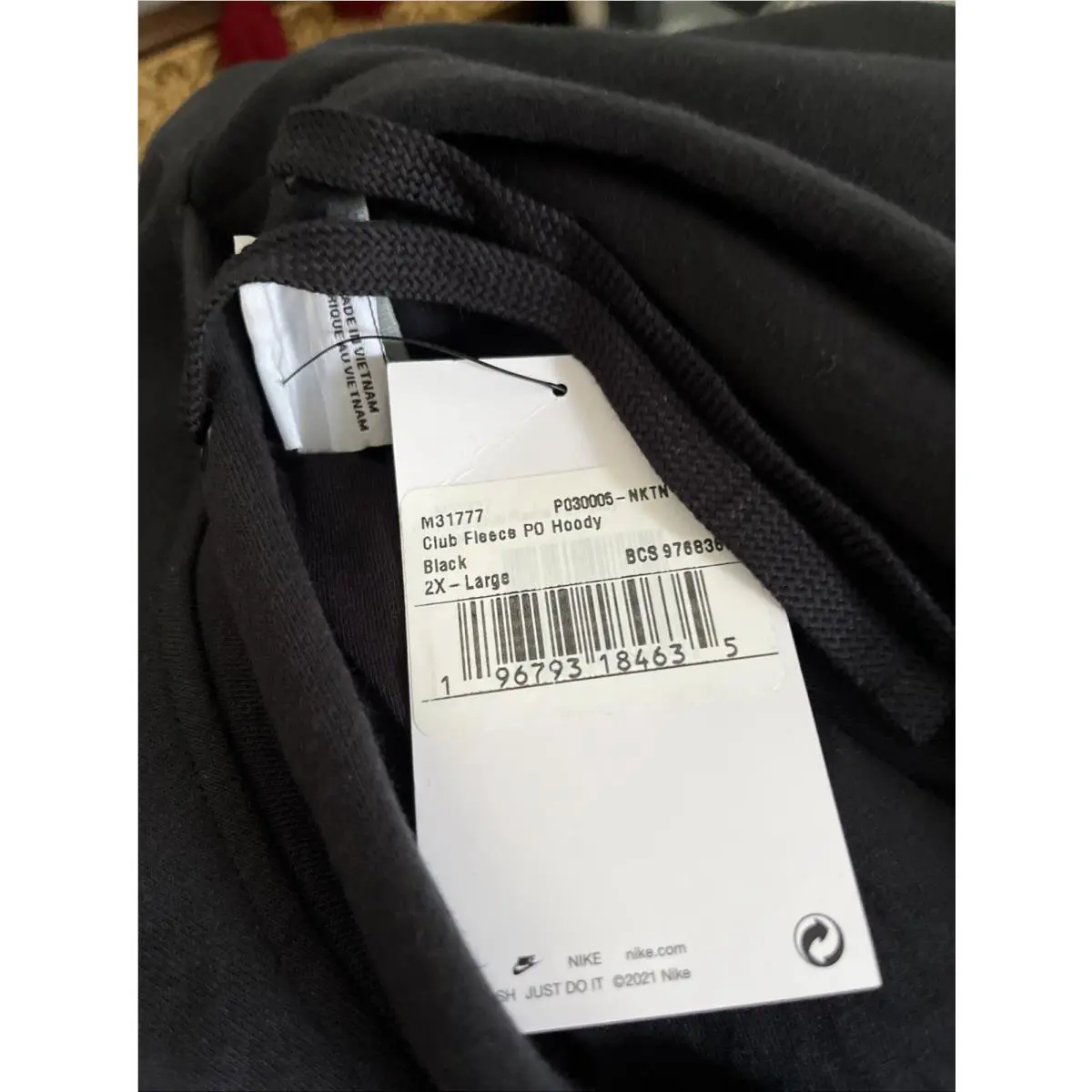 Nike clothing - Black-Gold (UPC: 0196793184635) 8