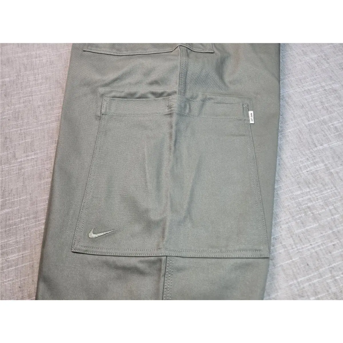 Nike clothing - Nike Life Utility Cargo Pants - HJ0643-320 - Green 1